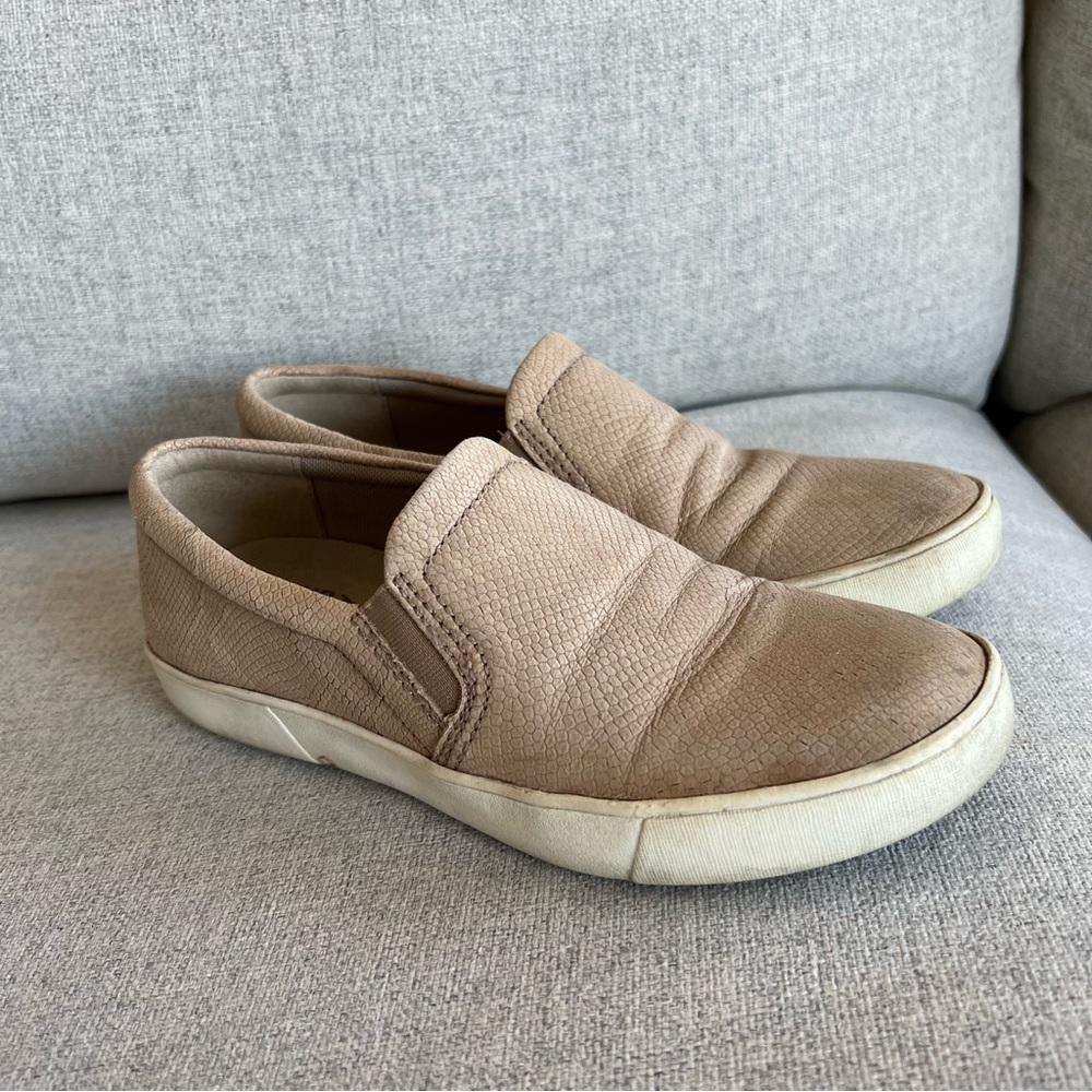 LAST CALL!! Naturalizer slip on shoes